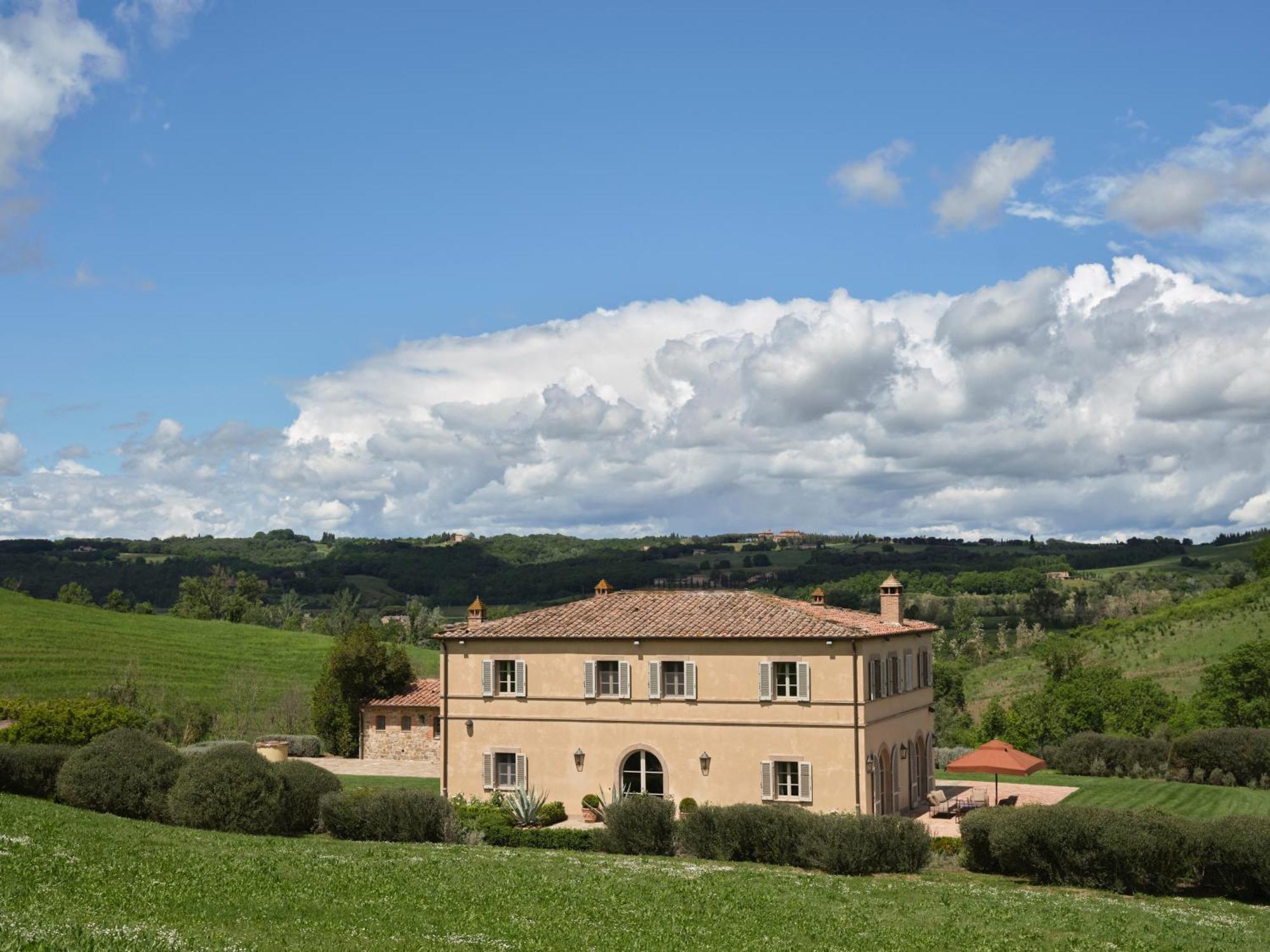 Hotel Rosewood Castiglion Del Bosco Montalcino Exterior foto